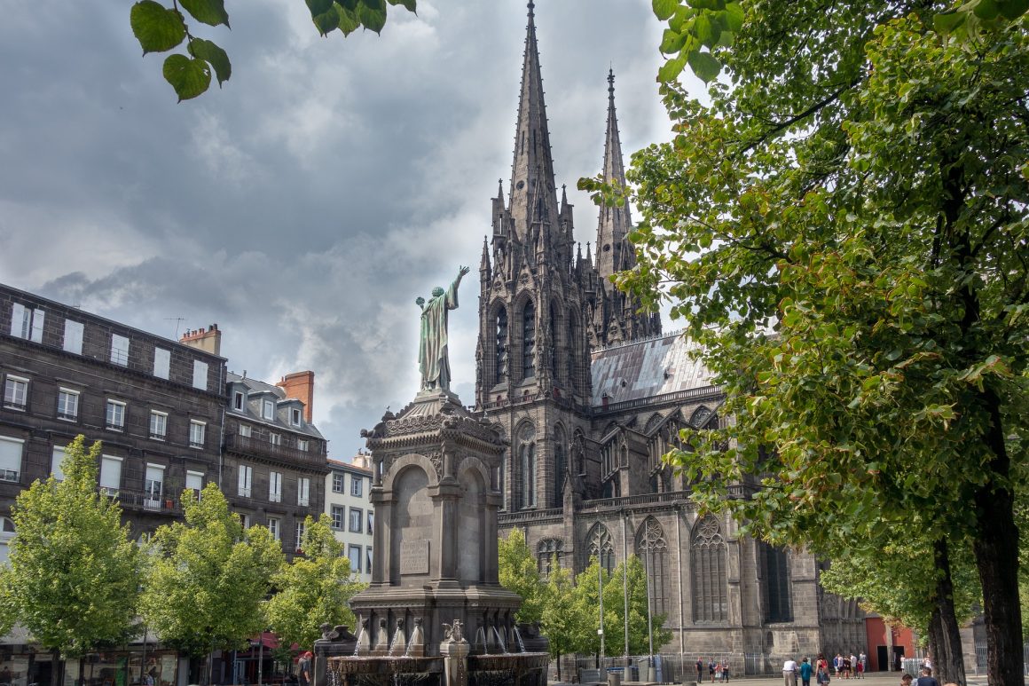 auvergne bezienswaardigheden